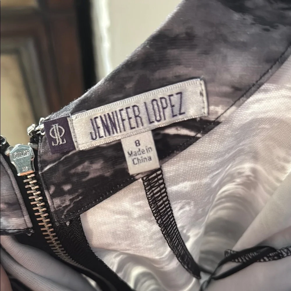 Jennifer Lopez Black and White Sheath Mini Dress - Picture 3 of 3